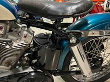 Load image into Gallery viewer, Black XLCH Oil Tank<br /><span class="skuNo">40-0290</span><br /><span class="titleYears">XLCH 1957-69 </span>